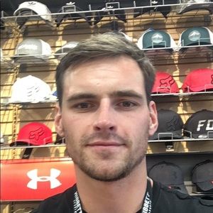 Meet your Posher, Zach